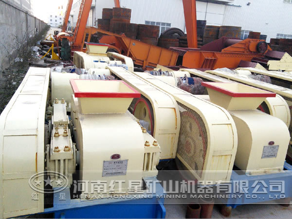 對輥式破碎機(jī) 對輥式破碎機(jī)