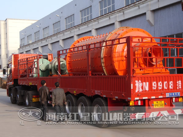 球磨機(jī)發(fā)貨現(xiàn)場(chǎng) 球磨機(jī)發(fā)貨現(xiàn)場(chǎng)