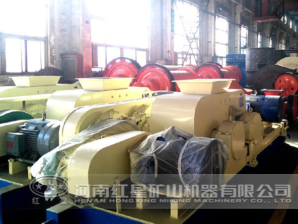 對輥破碎機生產車間 對輥破碎機生產車間