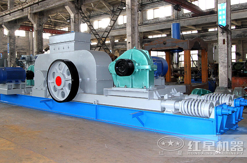 大型對輥式(雙輥)破碎機 大型對輥式(雙輥)破碎機