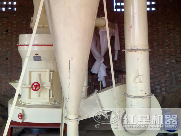 超細(xì)磨粉機(jī)特點(diǎn) 超細(xì)磨粉機(jī)特點(diǎn)