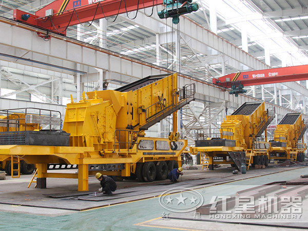 移動式碎石機(jī) 移動式碎石機(jī)