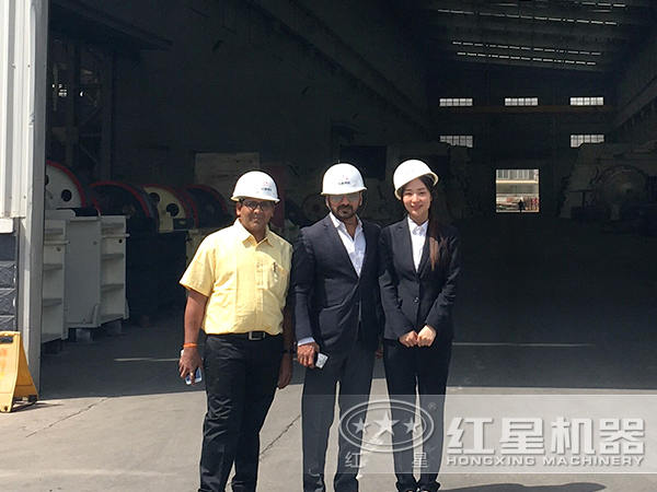 客戶參觀紅星生產(chǎn)車(chē)間