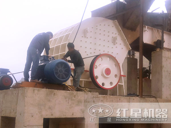 重錘破安裝、調(diào)試現(xiàn)場(chǎng)