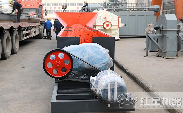 螺旋洗砂機發貨現場 螺旋洗砂機發貨現場