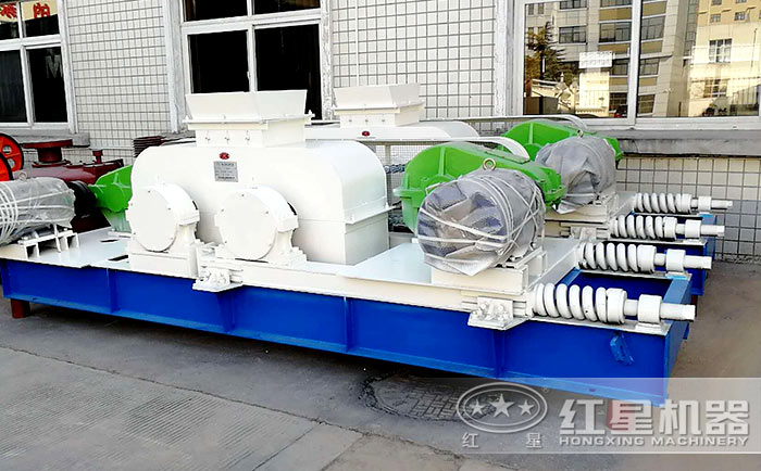 對(duì)輥式破碎機(jī) 對(duì)輥式破碎機(jī)