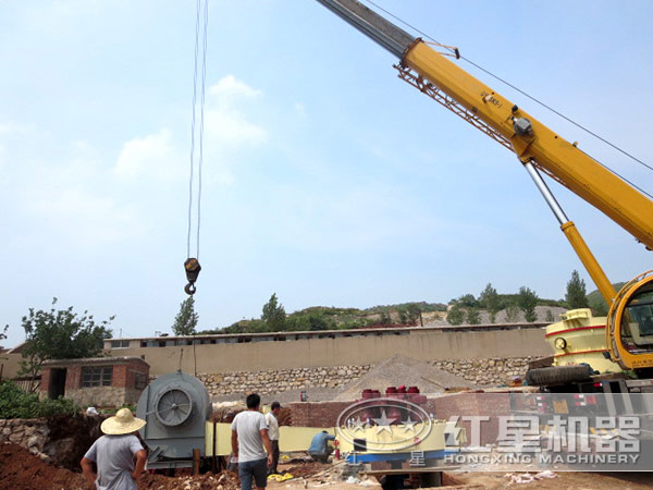 磨粉設備安裝、調試現場