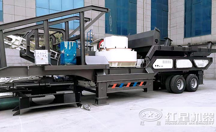 廠區擺放的車載移動式制砂機 廠區擺放的車載移動式制砂機