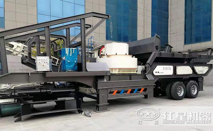 移動(dòng)式制砂機(jī)可直接開(kāi)到作業(yè)場(chǎng)地，方便作業(yè)