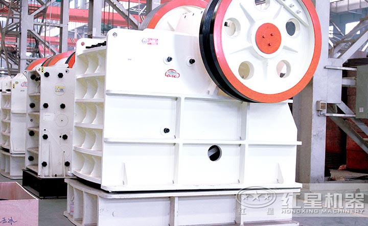 顎式破碎機設備簡單,運行效果好 顎式破碎機設備簡單,運行效果好