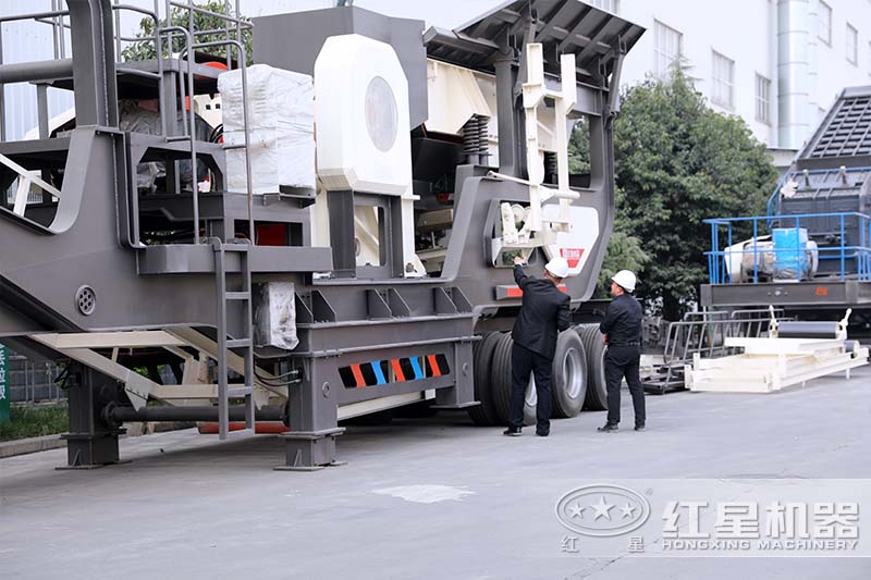 客戶來磚渣粉碎機廠參觀 客戶來磚渣粉碎機廠參觀