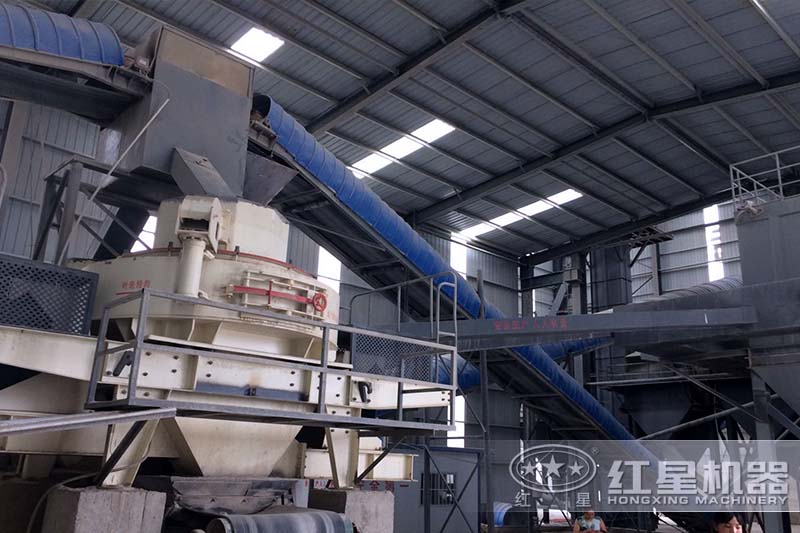 時產(chǎn)100噸左右的石子整形機(jī)客戶現(xiàn)場