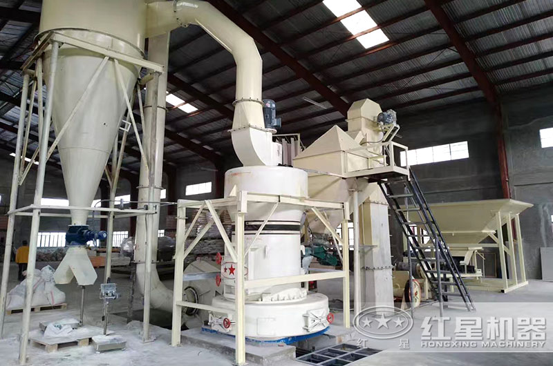 雷蒙磨粉機(jī)客戶生產(chǎn)現(xiàn)場 雷蒙磨粉機(jī)客戶生產(chǎn)現(xiàn)場